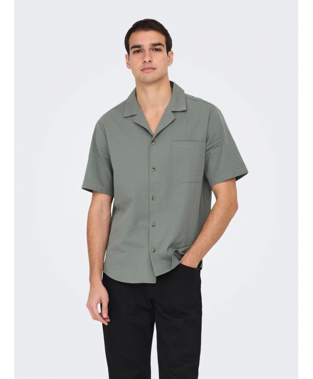 ONLY & SONS T-shirt skjorte i Castor Grey til herre