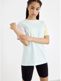 LMTD NLFHALEY SEAMLESS SHORTS NOOS i sort til piger