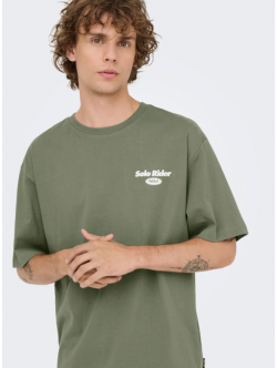 ONLY & SONS t-shirt i Agave Green til herre med print | Relaxed fit |