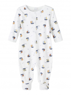 Name it pyjamas dragt i hvid m. båd motiv til børn