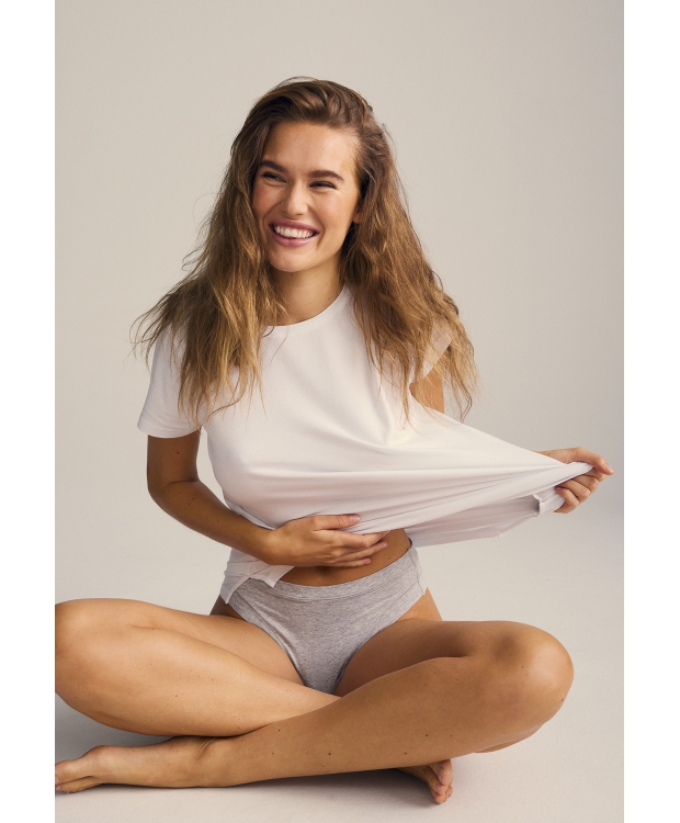 JBS of Denmark bambus t-shirt i hvid med rund hals til kvinder
