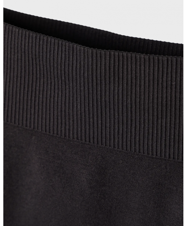 LMTD NLFHALEY SEAMLESS SHORTS NOOS i sort til piger billede 3