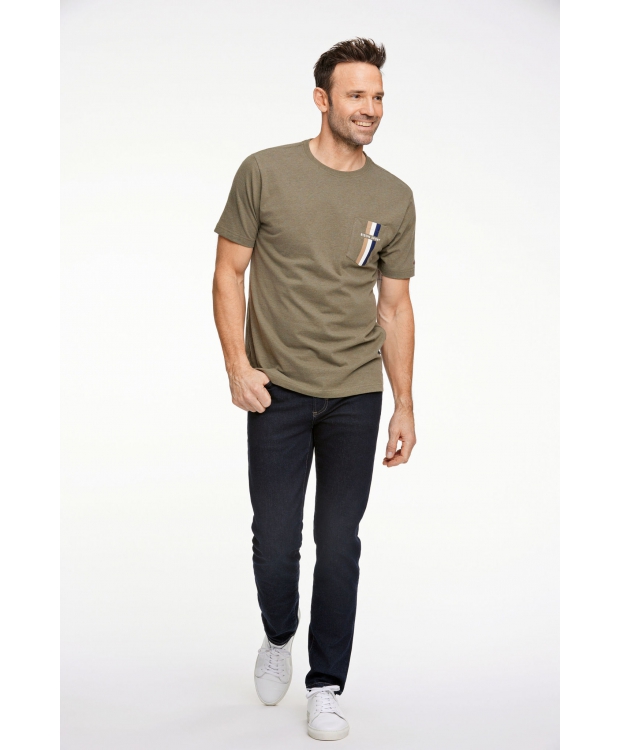 BISON O-Neck T-shirt i genanvendt bomuldsblanding i army til here