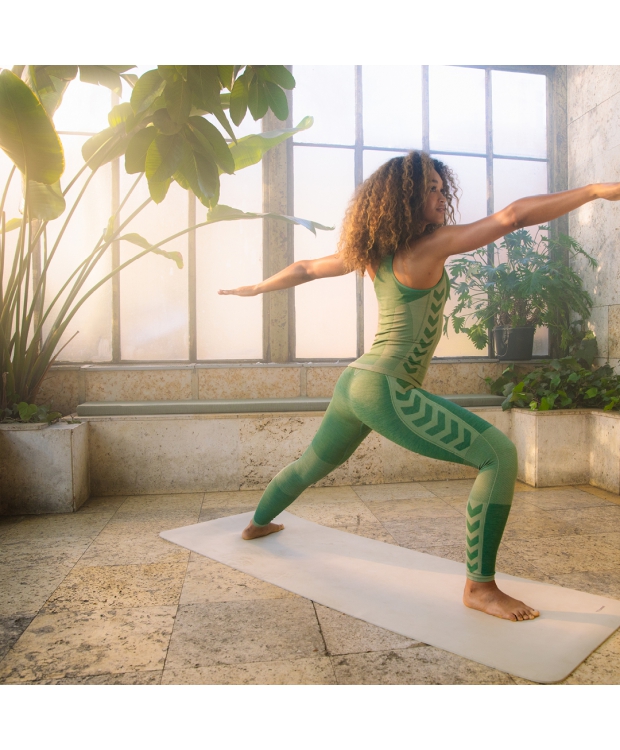 Hummel Clea Seamless Mid Waist Tights i Darkest Spruce Basil Melange til kvinder billede 11