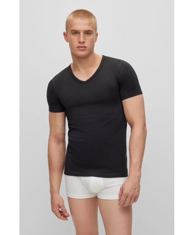BOSS 2pak T-shirts med V-hals i sort til herre. billede 4