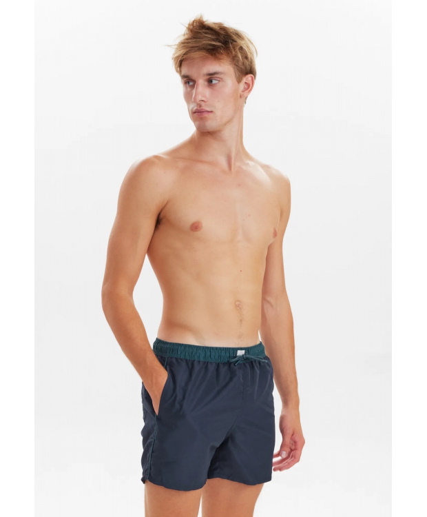 JBS badeshorts i genbrugt polyester i blå til herre